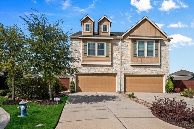 property at 25330 Fallen Acorn Ct