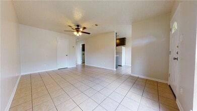 814 Concho Pl in College Station, TX - Foto de edificio - Building Photo