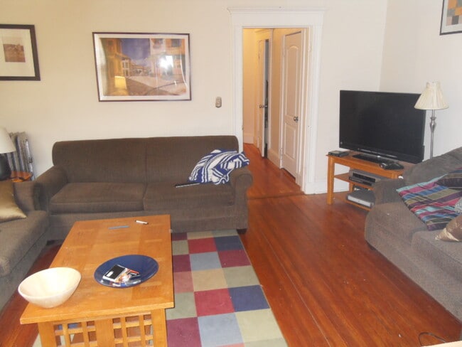 10 Parkway Rd, Unit 2