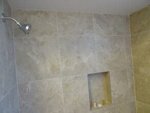 98-487 Koauka Loop, Unit Pent House 1701 in Aiea, HI - Foto de edificio - Building Photo