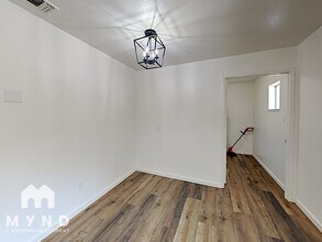 2740 42nd St in Sacramento, CA - Building Photo - Building Photo