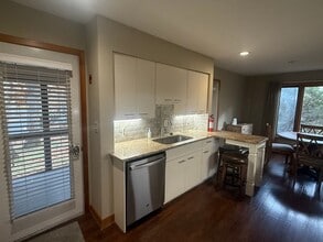 2696 Lakeshore Rd in Gilford, NH - Building Photo - Building Photo