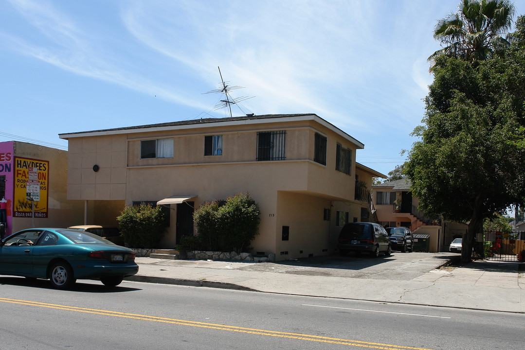 713 N Normandie Ave in Los Angeles, CA - Building Photo