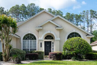 9166 Spindletree Way in Jacksonville, FL - Building Photo - Building Photo