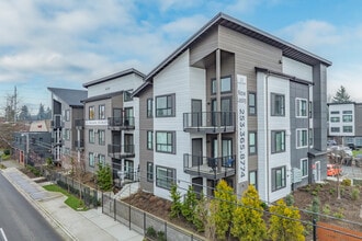 Pacific Ridge Apartments in Tacoma, WA - Foto de edificio - Building Photo