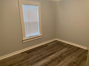 1919 Gieffers St in Lake Charles, LA - Building Photo - Building Photo