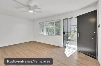 148 W Maple St in San Diego, CA - Building Photo - Building Photo