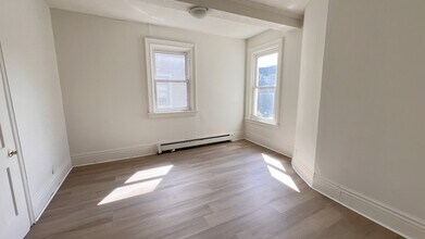 41 Welland Ave in St Catharines, ON - Building Photo - Building Photo