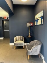 22 Center St in Metuchen, NJ - Building Photo - Building Photo