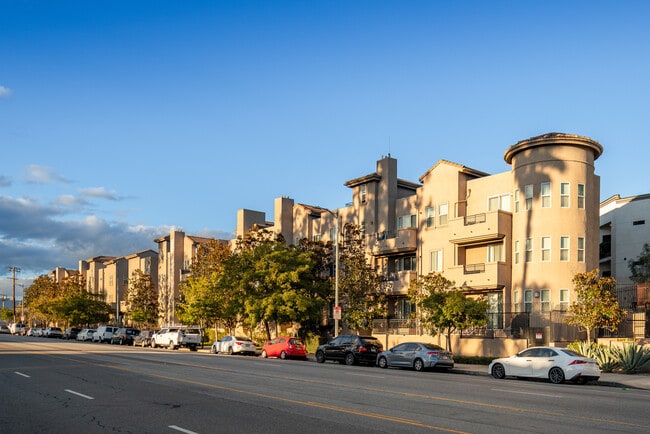 Glenoaks Villas