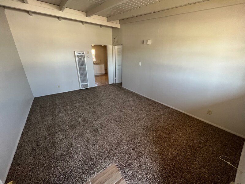 302 W Irvington Rd in Tucson, AZ - Building Photo