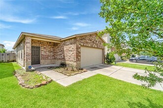 4423 Champions Landing Dr in Houston, TX - Building Photo - Building Photo
