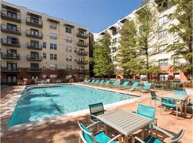 202 1/2 Lavaca St in Austin, TX - Building Photo