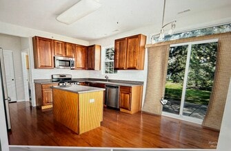 13337 Oakwood Ave in Huntley, IL - Building Photo - Building Photo
