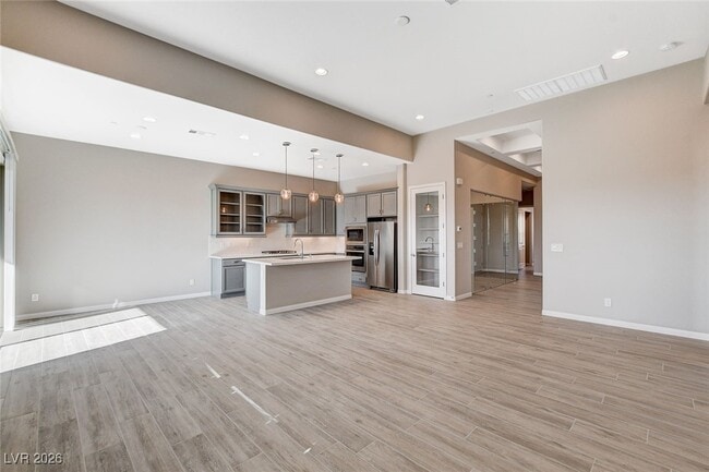 property at 19 Alta Cascata Pl