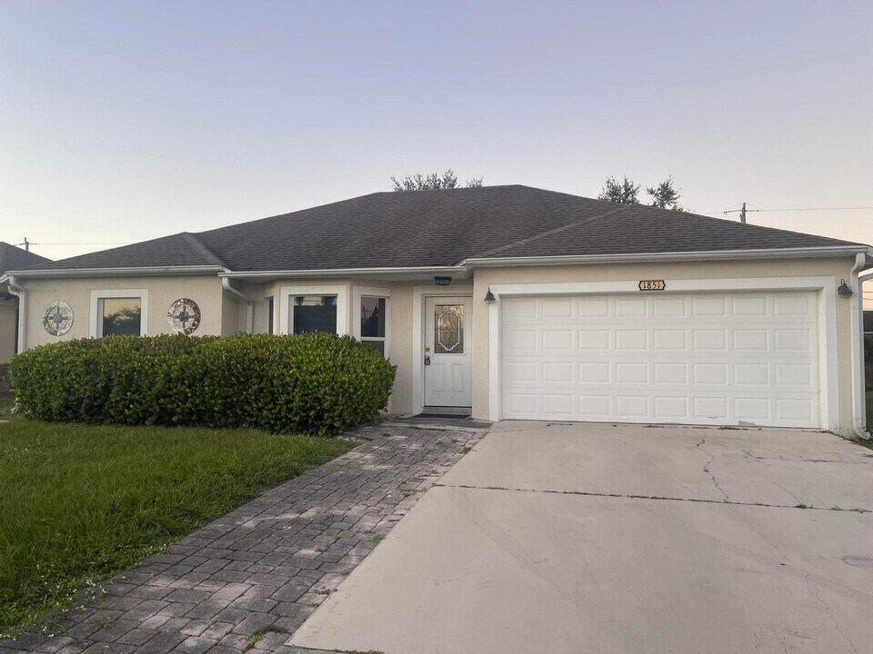 1851 SW Inlander Ave in Port St. Lucie, FL - Building Photo