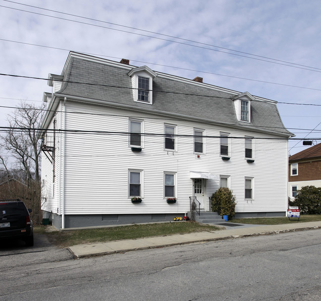 8-10 Anthony St in Coventry, RI - Foto de edificio - Building Photo