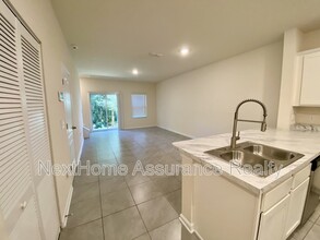 7611 Legacy Trl in Jacksonville, FL - Building Photo - Building Photo