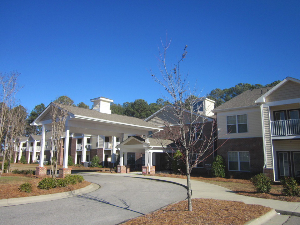 Glendale Woods in Wilson, NC - Foto de edificio