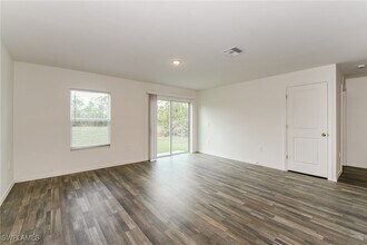 4166 NW 40th Ave in Cape Coral, FL - Building Photo - Building Photo