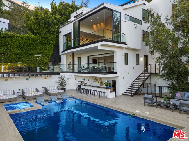 property at 8514 Franklin Ave