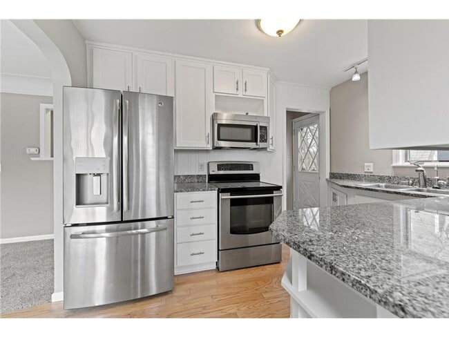 5432 France Ave S in Edina, MN - Building Photo - Building Photo