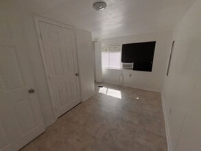 1137 S Christiana Ave in Apopka, FL - Building Photo - Building Photo