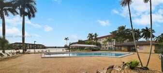1300 SW 130th Ave in Pembroke Pines, FL - Building Photo