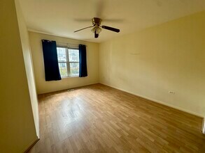 2235 Waterleaf Ct in Naperville, IL - Building Photo - Building Photo