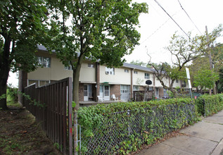 1-87 Bredonhill Ct in Toronto, ON - Building Photo - Building Photo