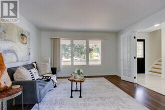 5 Pennywood Rd in Brampton, ON - Building Photo - Building Photo