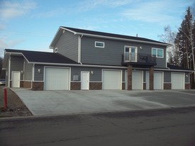 705 Ouida Way, Unit 3 in North Pole, AK - Building Photo