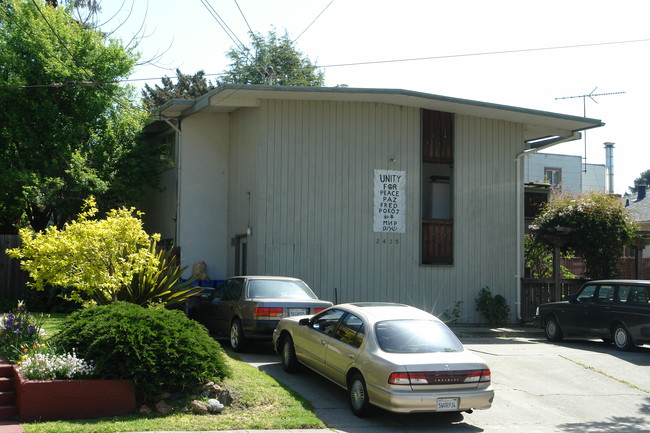 2425 California St in Berkeley, CA - Building Photo - Building Photo