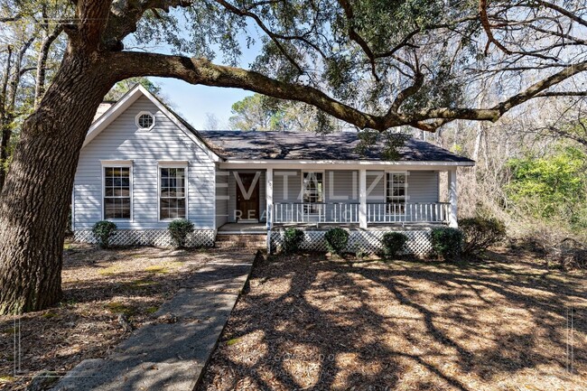 property at 1801 Princeton Woods Dr W