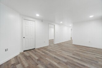 130 Elmwood Ave, Unit 1 in East Orange, NJ - Foto de edificio - Building Photo