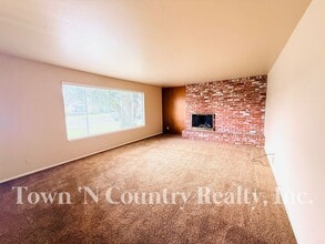 219 Encinada Dr in Salinas, CA - Building Photo - Building Photo