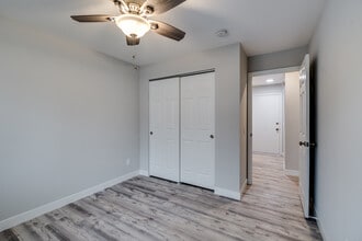 Arbor Arms Apartments in Madison, WI - Building Photo - Building Photo