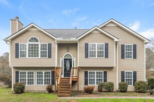 6208 Britt Rd SW in Mableton, GA - Building Photo