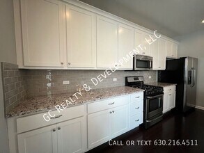 54 Lakeview Pl in Lake Zurich, IL - Building Photo - Building Photo