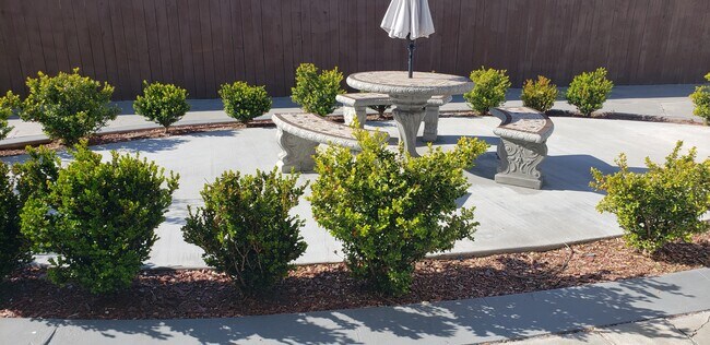 14818 Lemoli Ave in Gardena, CA - Foto de edificio - Building Photo