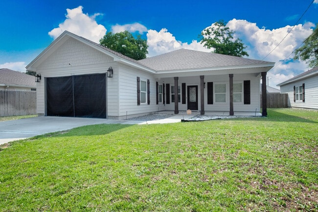 property at 917 Lois St