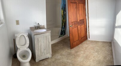 2018 E 7th St in Sterling, IL - Building Photo - Building Photo