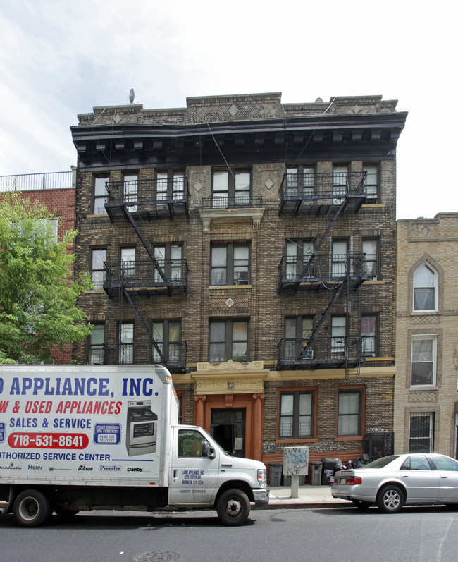 The Model in Brooklyn, NY - Building Photo - Building Photo