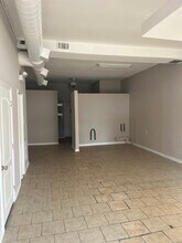 2744 N Laramie Ave in Chicago, IL - Building Photo - Building Photo