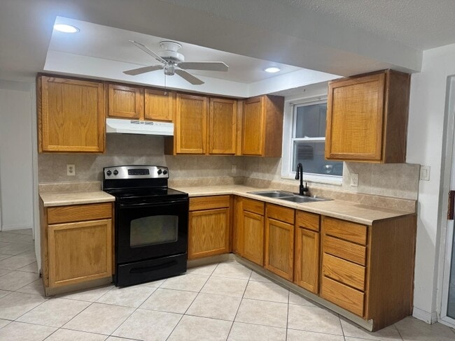 7226 San Salvadore Dr in Port Richey, FL - Building Photo - Building Photo
