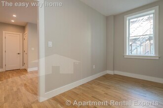 136 Highland Ave, Unit #11 in Somerville, MA - Building Photo - Building Photo