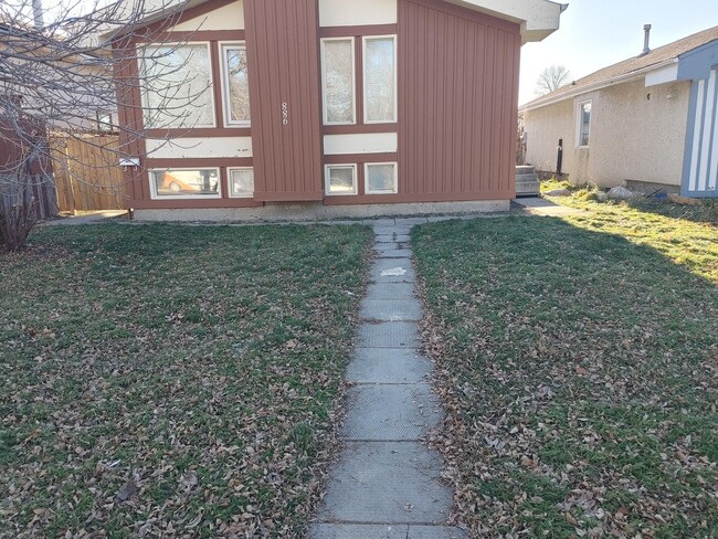 property at 886 Greencrest Ave