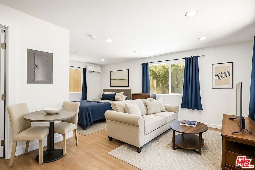 5340 Lemon Grove Ave, Unit 102 in Los Angeles, CA - Building Photo