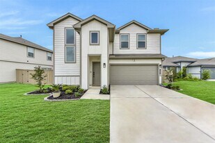 14816 Crimson Peak Ln in Splendora, TX - Building Photo