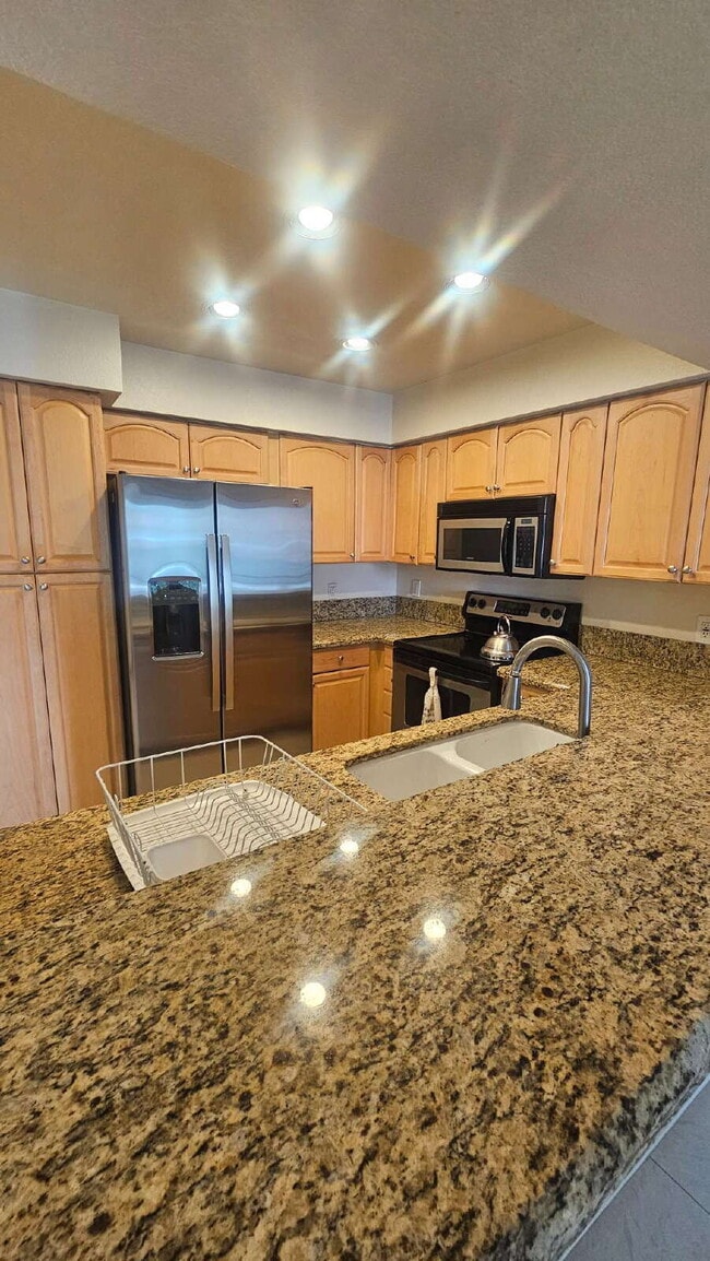 property at 9708 E Vía Linda